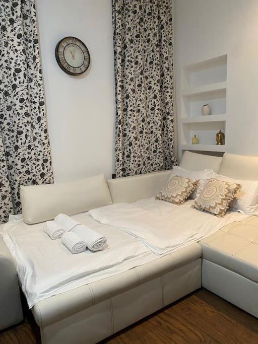 Harmony Homes- Piata Unirii Central Apartament ทิมิชัวรา ภายนอก รูปภาพ